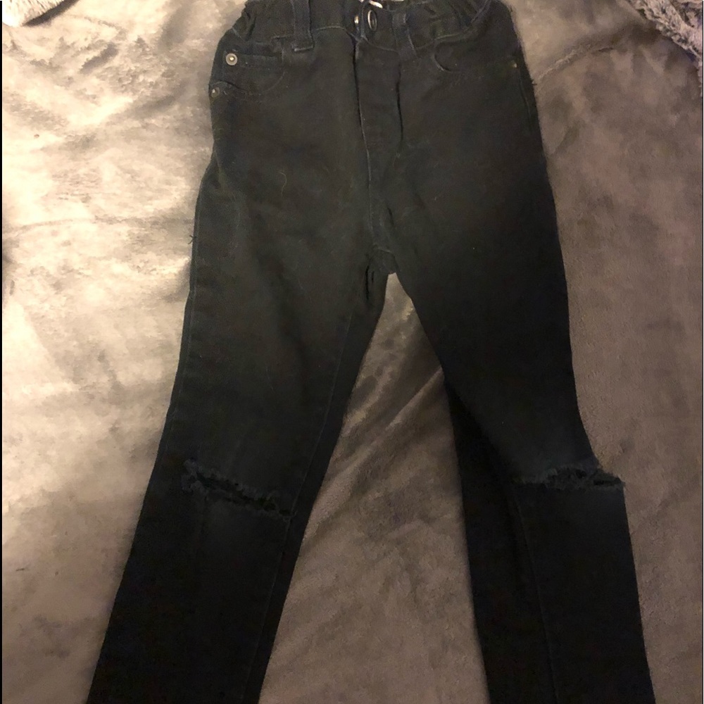 Children’s place boy 5t distressed pants